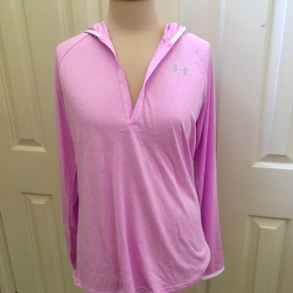 NWT  Under Armour Heatgear Loose Pullover hoodie sz M